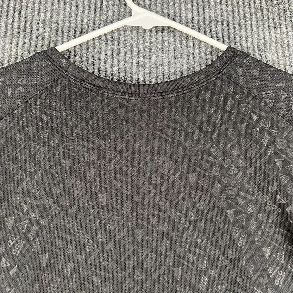 Nike ACG Shirt Womens Medium Black Long Sleeve Fit Dry Workout Activewear Casual